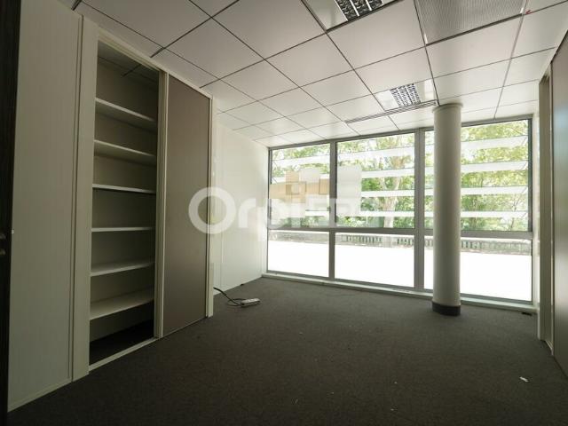 Location bureaux Lyon 9 Quartier de l'Industrie bien desservi