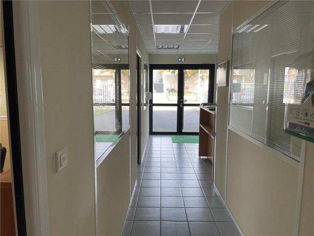 Location bureaux La Baule Zone d'activités Beslon, accès rapide 4 voies