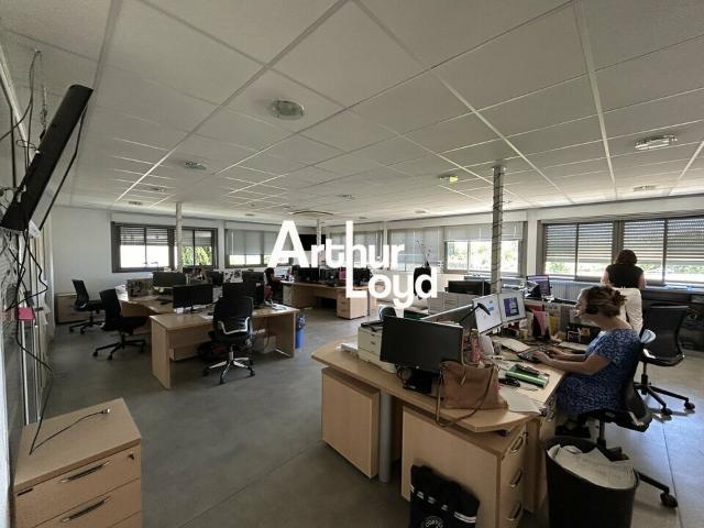 Location bureaux Le Muy Proche A8, accès immédiat