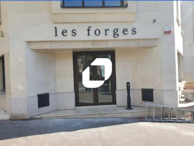 Location bureaux Le Kremlin Bicêtre Proche métro lignes 7 et 14