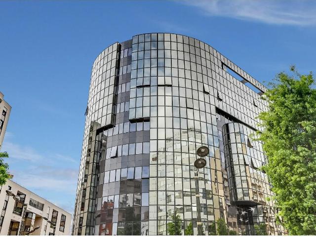 Location bureaux Levallois Perret Proche métro et quartier commerçant