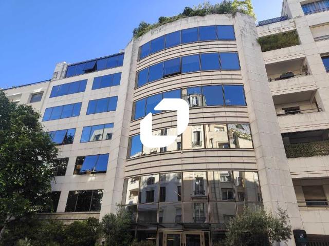 Location bureaux Levallois Perret Proche métro et Transilien