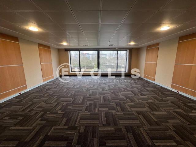 Location bureaux Lieusaint Proche autoroute A5 et bus TZEN