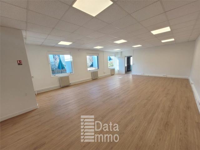 Location bureaux Lognes Proche A4 et gare RER A