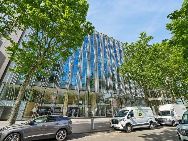 Location bureaux Paris 16 Grands plateaux spacieux