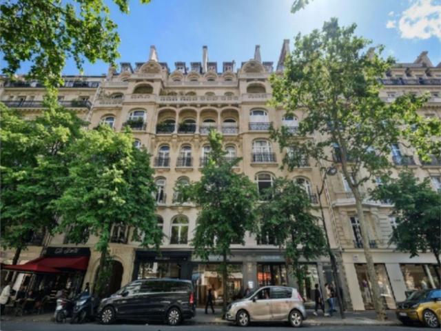 Location bureaux Paris 16 Proche Place de l'Etoile