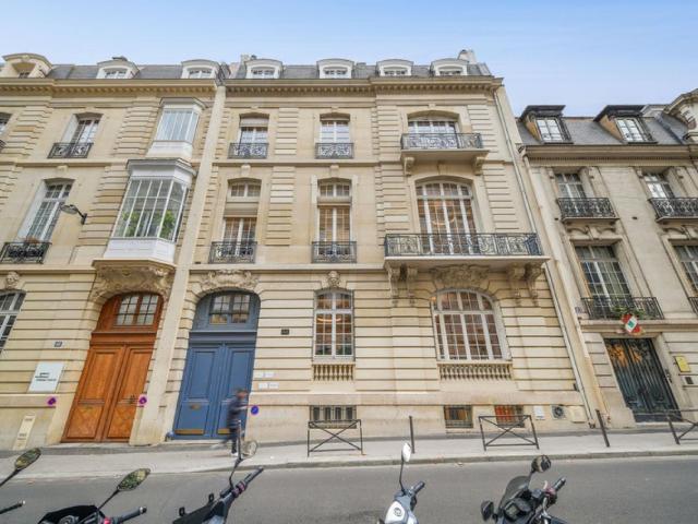 Location bureaux Paris 16 Proche place des États Unis et Victor Hugo