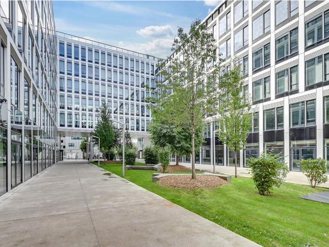 Location bureaux Paris 17 Porte Pouchet Métro 14