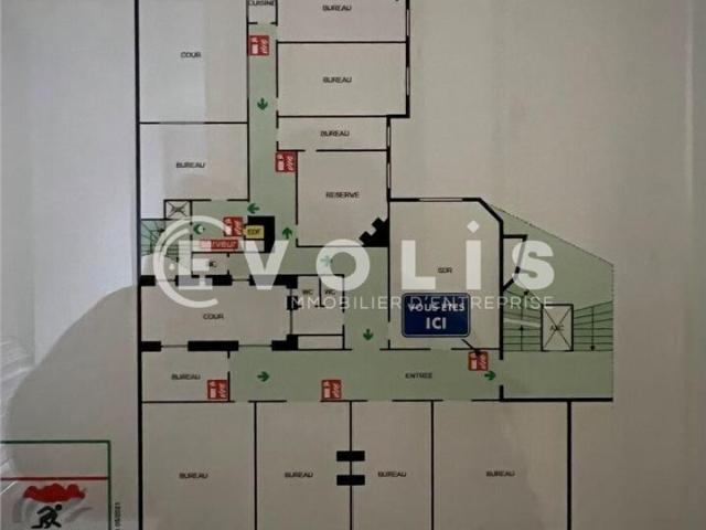 Location bureaux Paris 17 Proche métro, RER, bus et autoroutes