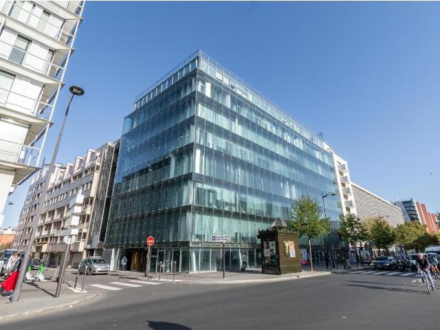 Location bureaux Paris 19 Proche métro et tramway