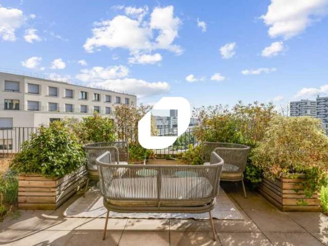 Location bureaux Paris 19 Proche RER Rosa Parks et Gare du Nord