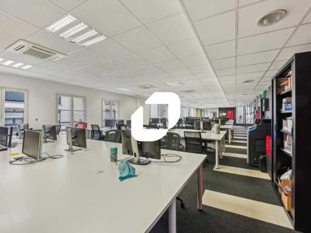 Location bureaux Paris 10 Gare du Nord et République Métro Château d'Eau