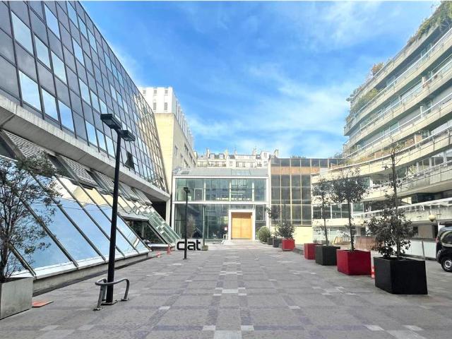 Location bureaux Paris 10 Proche métro Poissonnière, Château d'Eau et Gare de l'Est