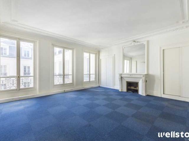 Location bureaux Paris 10 Proche métro Poissonnière et Gare du Nord