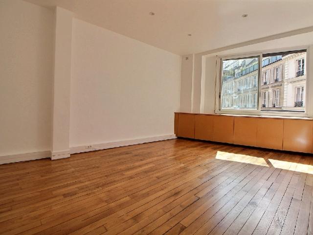 Location bureaux Paris 2 Immeuble rénové et modulable