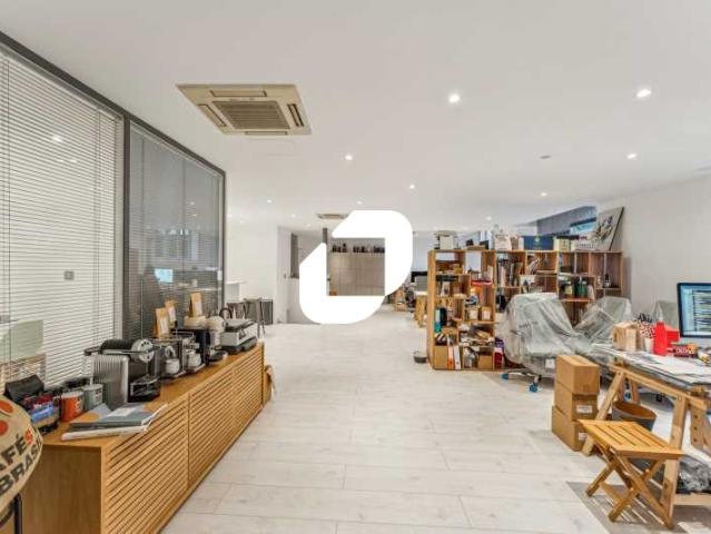 Location bureaux Paris 8 Boulevard de Courcelles, proche métro Villiers