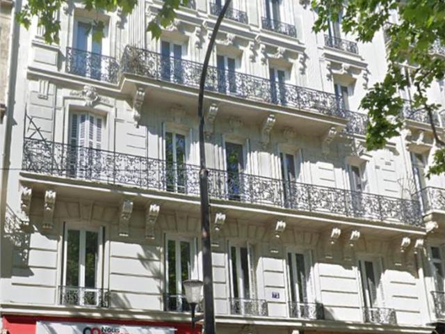 Location bureaux Paris 8 Proche Métro Europe et RER Haussmann