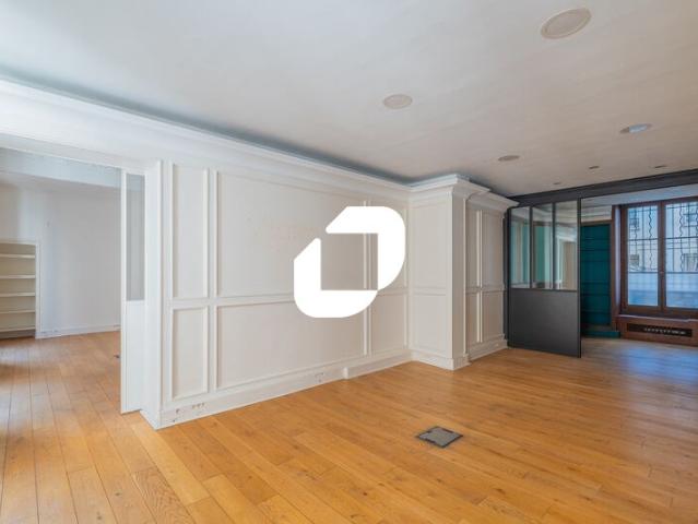 Location bureaux Paris 8 Rue de l'Isly près Saint Lazare