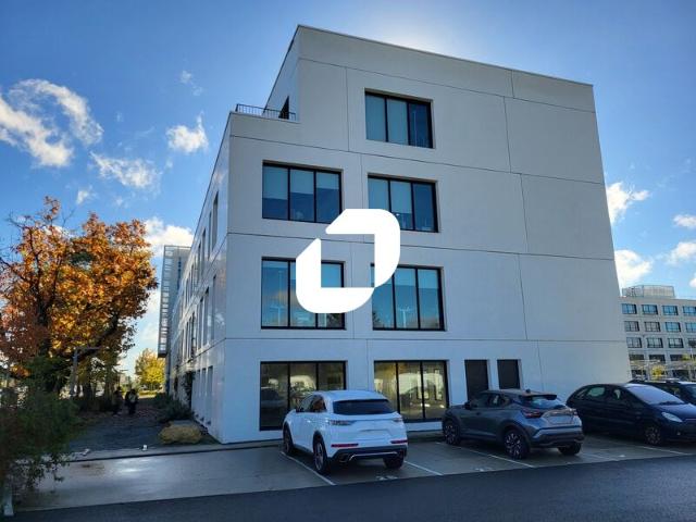 Location bureaux Pessac Proche A63 et tram BS