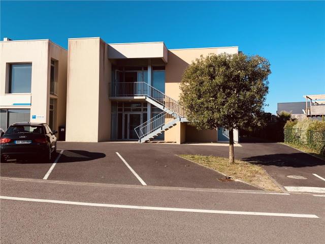 Location bureaux Pornichet zone Atlantique Proche D213 et gare