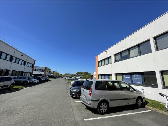 Location bureaux Rezé Parc sécurisé proche MIN et périphérique