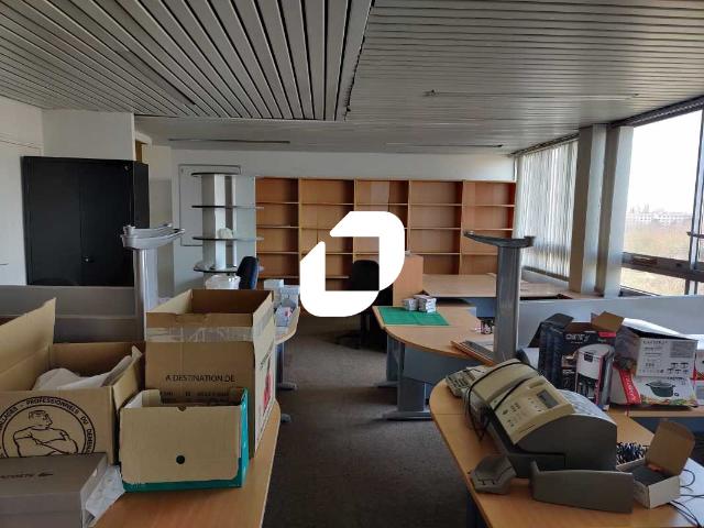 Location bureaux Ris Orangis Proche gare RER Grigny Centre