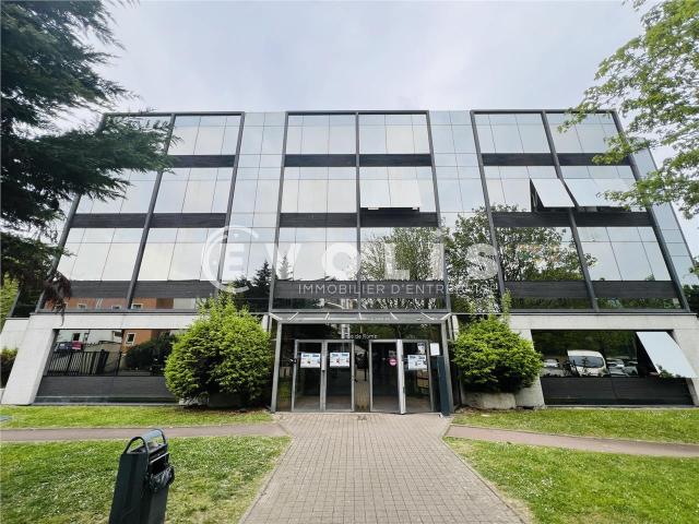 Location bureaux Rosny sous Bois Proche RER, bus et A86