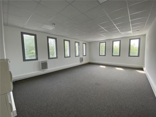 Location bureaux Saint Nazaire Actiouest proche route bleue