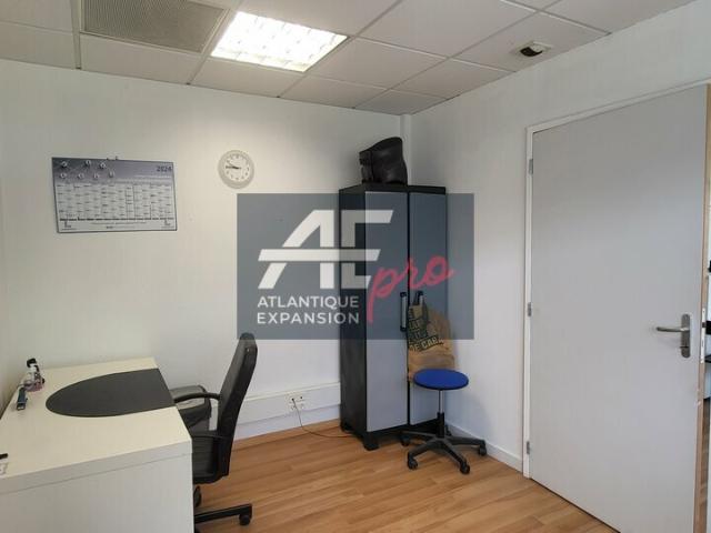 Location bureaux Saint Nazaire Boulevard à fort trafic