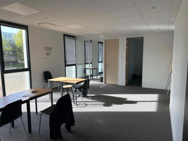 Location bureaux Saint Nazaire Proche 4 voies D213 et hôpital