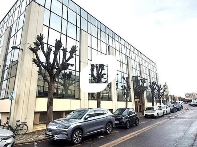 Location bureaux Saint Ouen Proche métro Mairie & Garibaldi
