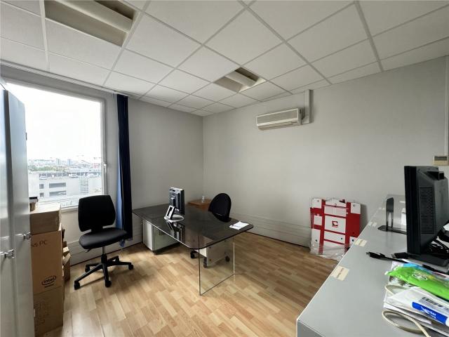Location bureaux Saint Ouen Proche Métro Carrefour Pleyel