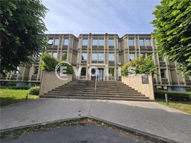 Location bureaux Saint Aubin Proche bus et RER B