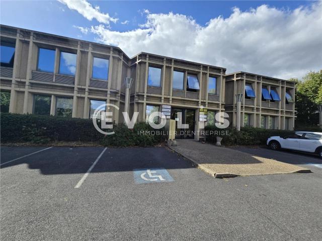 Location bureaux Saint Aubin Proximité transports et commerces
