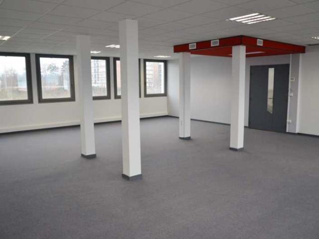 Location bureaux Saint André lez Lille Proche transports et rocade
