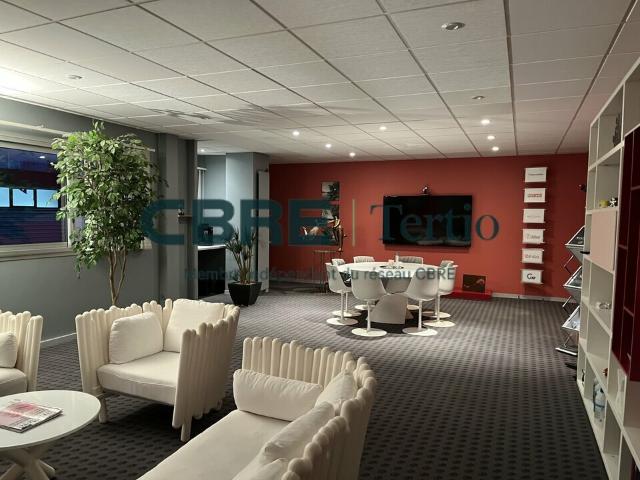 Location bureaux Saint Cyr sur Loire Proche rocade et aéroport