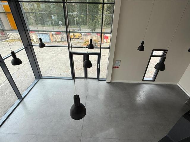 Location bureaux Saint Denis lès Bourg Proche axe passant et parking