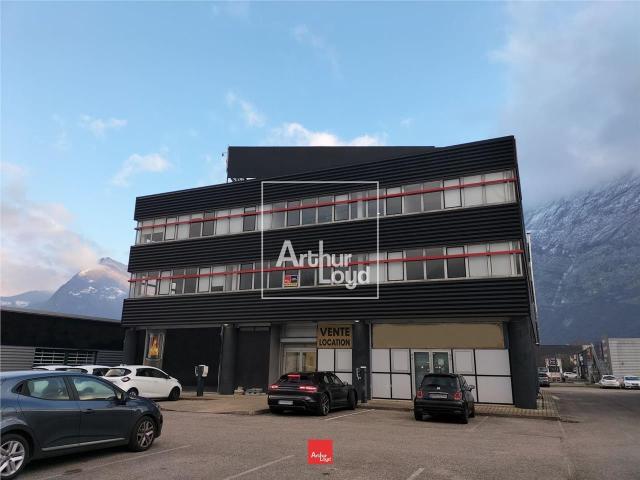 Location bureaux Saint Égrève Proche autoroute A480, bus et train