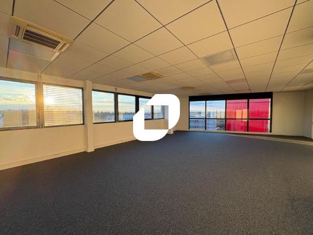 Location bureaux Saint Priest Parc Technologique, proche A43 et périphérique
