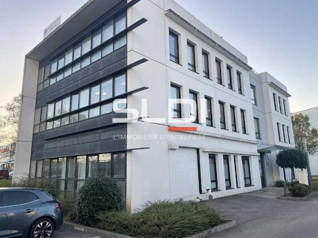 Location bureaux Saint Priest Proche A46, tram et métro
