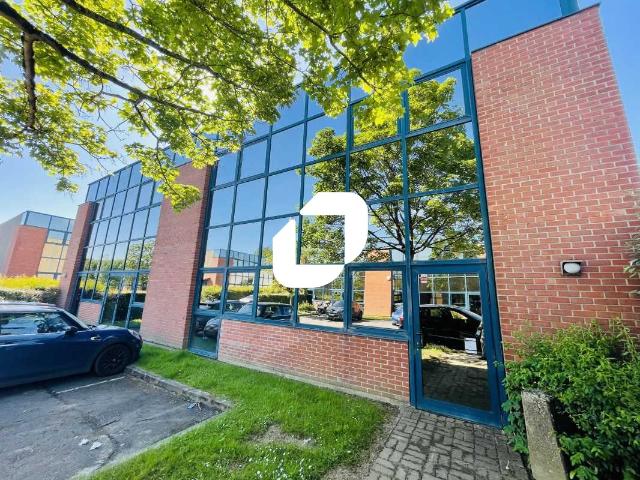 Location bureaux Savigny le Temple Gare RER D Savigny Nandy