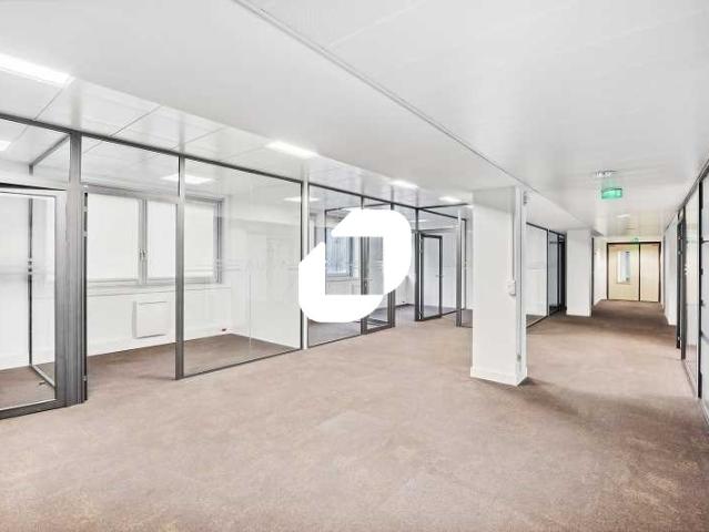 Location bureaux Sèvres Proche métro, train et tramway