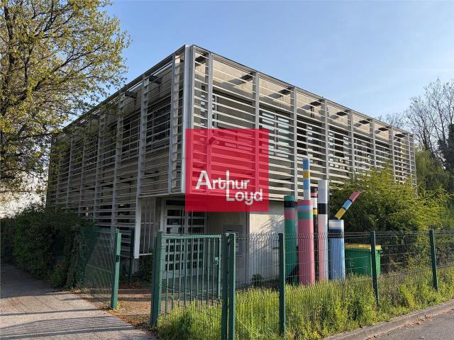 Location bureaux Seyssinet Pariset Tram et bus à proximité