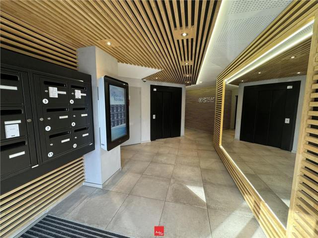 Location bureaux Seyssins Proche A480, bus C6 et 21