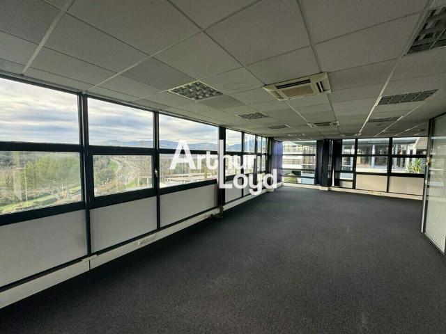 Location bureaux Sophia Antipolis Proche technopole, parking privé