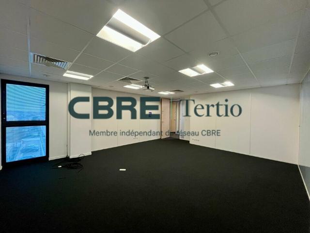 Location bureaux Tours Nord Proche échangeur, rocade, bus et tramway