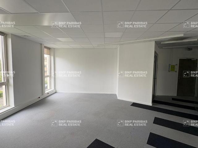 Location bureaux Tours Nord Tram T1 et bus 2