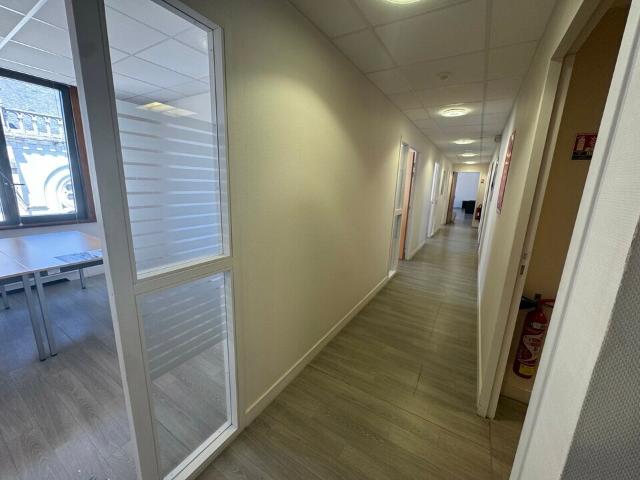 Location bureaux Tours Centre Ascenseur et parkings privatifs