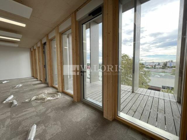 Location bureaux Vaulx en Velin Proche transports et axes routiers