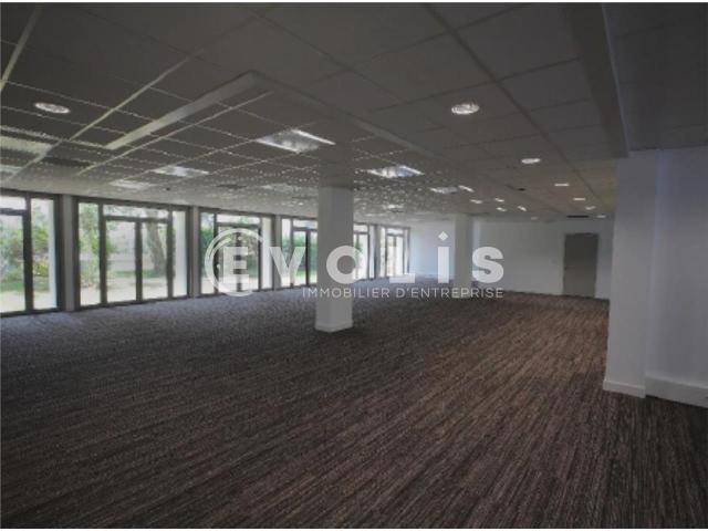 Location bureaux Vélizy Villacoublay Proche bus, tram, aéroport Orly et autoroute